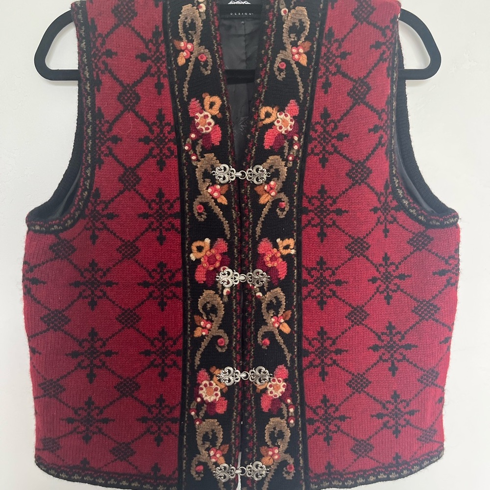 Elegant Embroidered Women's Vest by Islandic  Design